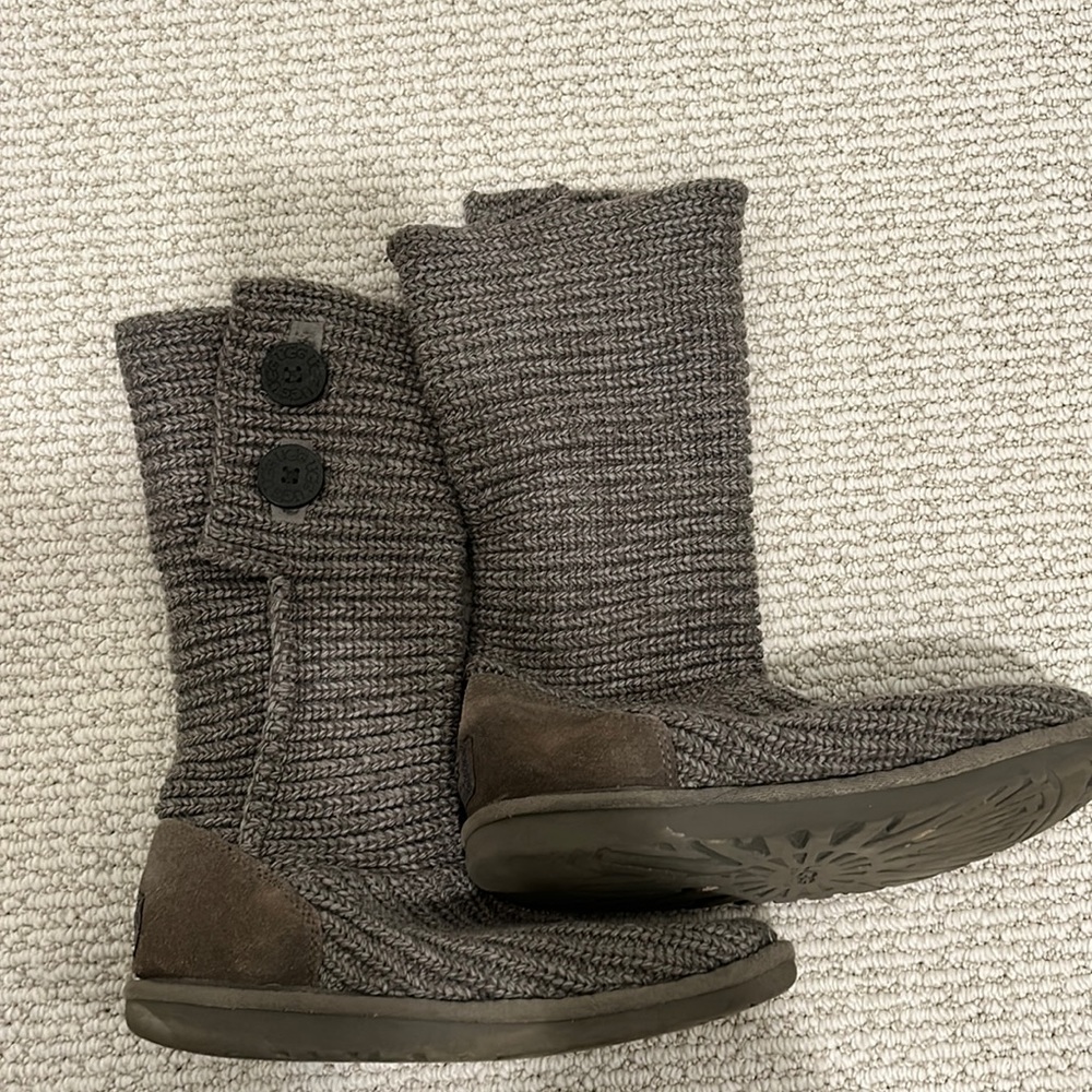 Knit uggs